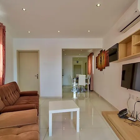 Seaviews With Jacuzzi Apartment Sliema